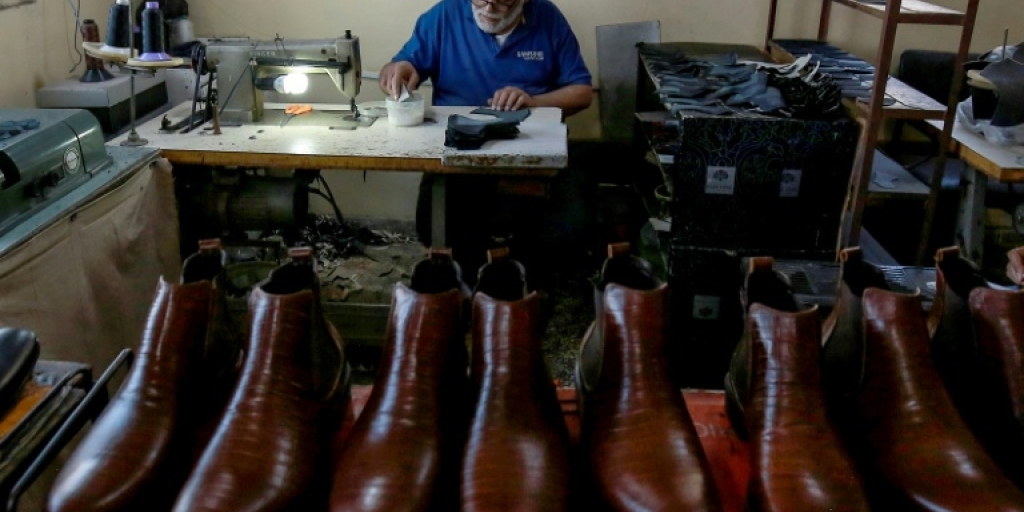 Jordan's shoemakers fear cheap imports killing their craft - Vimarsana News
