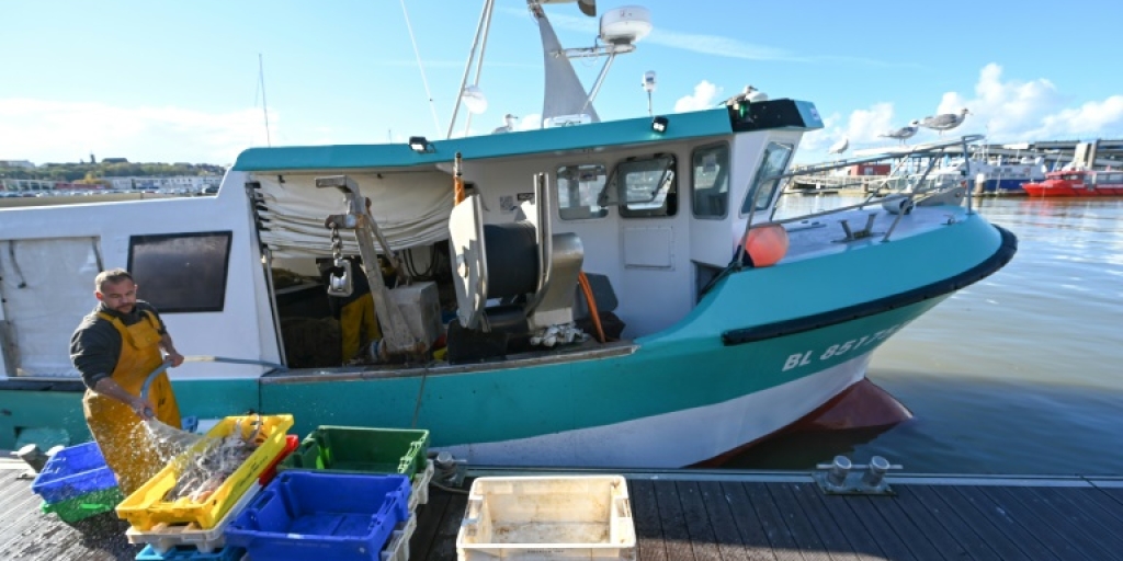 Guernsey issues 40 EU fishing licences amid France row - Vimarsana News