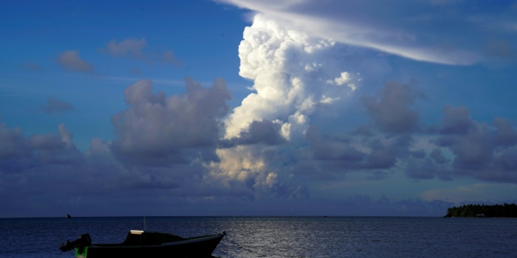 Tongans warned of acid rain after volcanic eruption - Vimarsana News