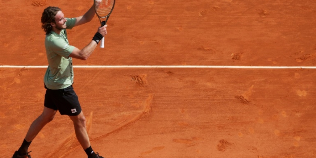 Tsitsipas breezes past Djere in Monte Carlo - Vimarsana News