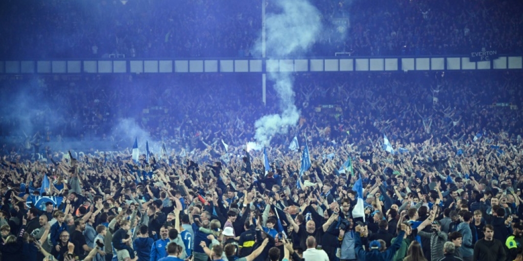 Managers warn over pitch invasions as police probe Vieira incident - Vimarsana News