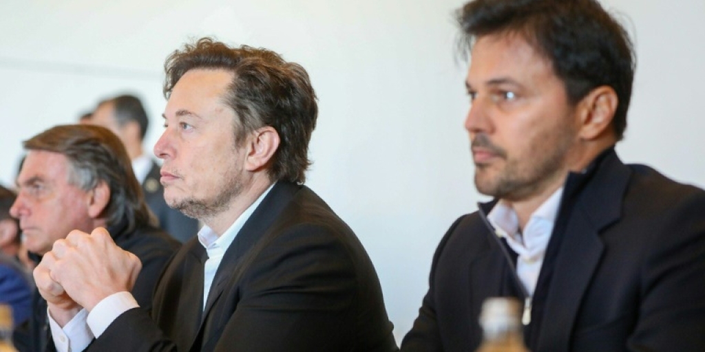 Musk, Bolsonaro talk free speech, deforestation in Brazil - Vimarsana News