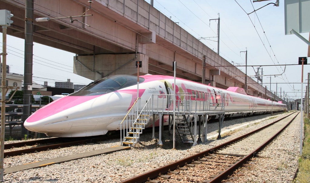 All aboard Hello Kitty bullet train debuts in Japan eNCA All aboard Hello Kitty bullet train debuts in Japan eNCA