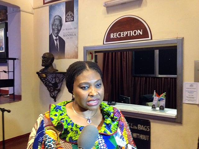 Yvonne Chaka Chaka Let Him Go